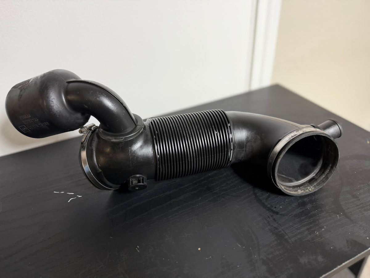 Air intake hose - full assembly overhead view