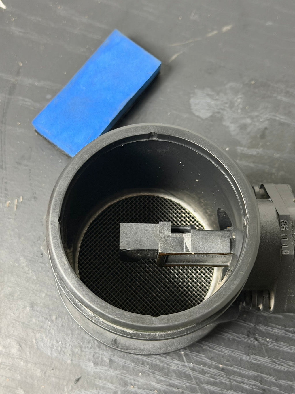 Bosch MAF sensor - internal hot wire element view