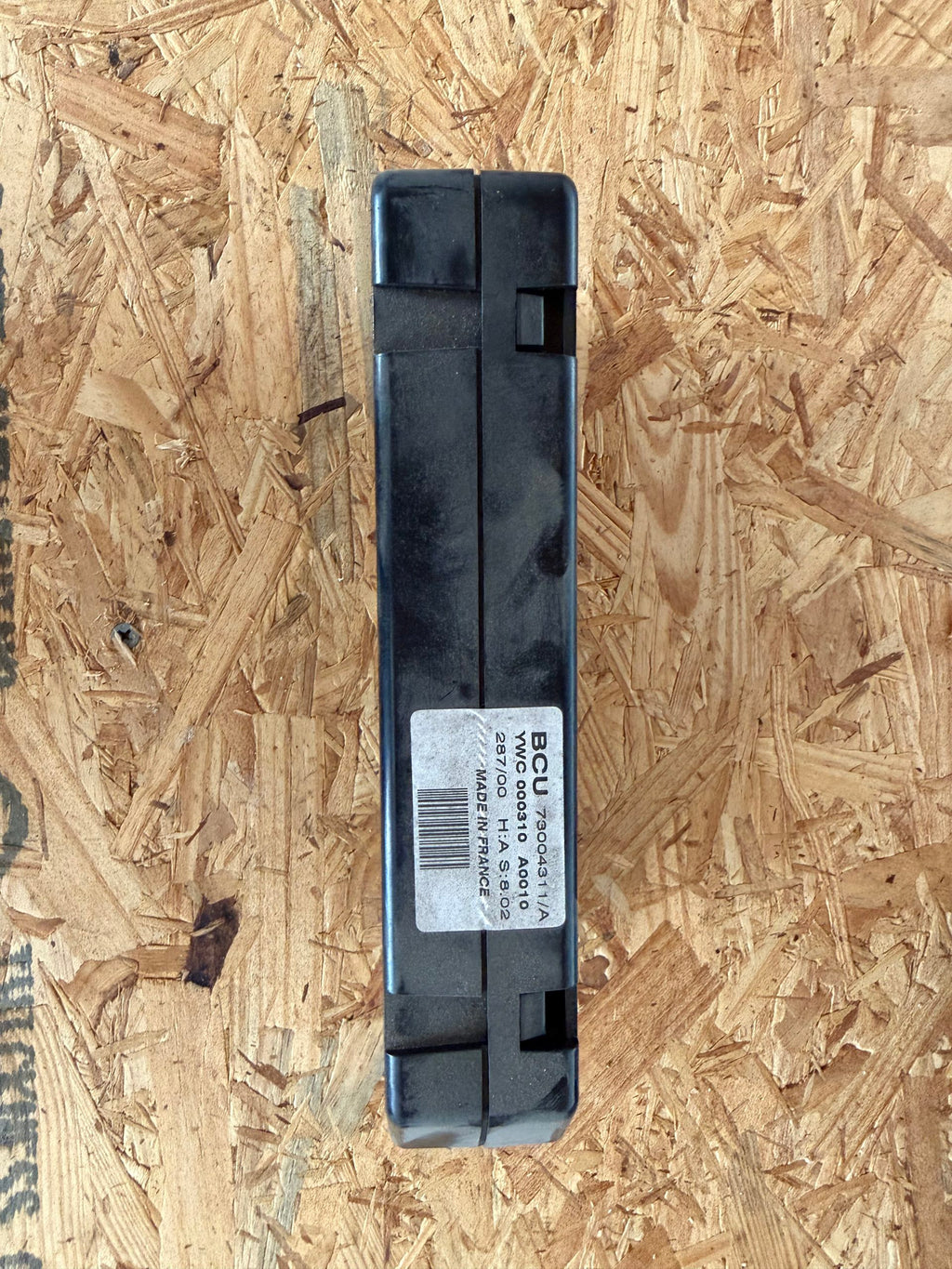 Land Rover Discovery 2 Body Control Unit BCU Valeo YWC000310 label view