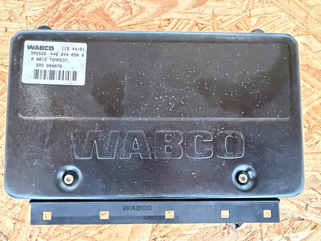 Land Rover Discovery 2 ABS ETC ECU Module WABCO SRD000070 connector strip view