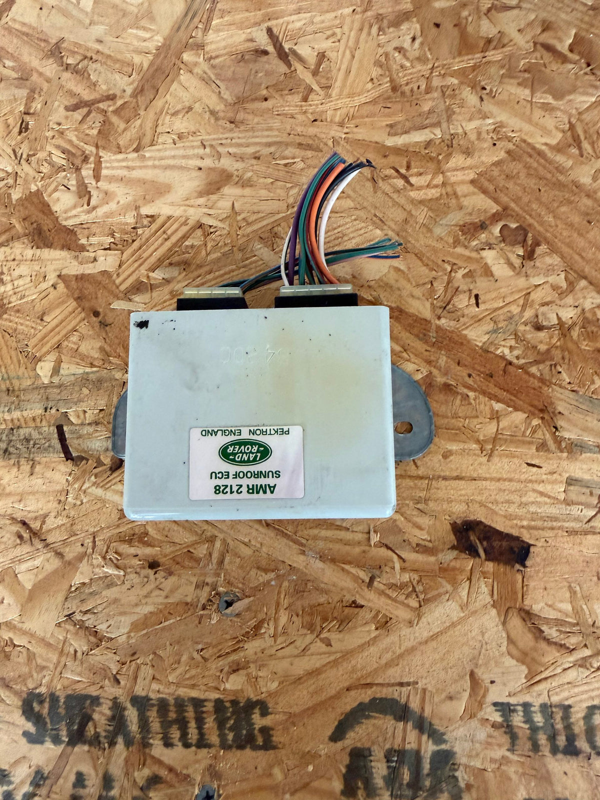 Land Rover Discovery 2 Sunroof ECU Control Module OEM AMR2128 label view