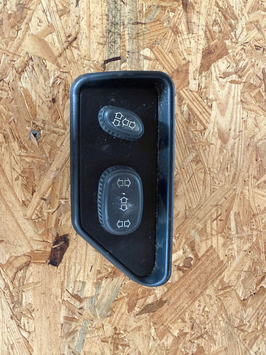 Land Rover Discovery 2 Power Seat Control Switch OEM JLM20919 front face view