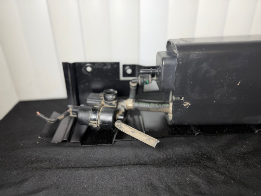 Land Rover Discovery 2 Charcoal Canister EVAP Assembly OEM ESR4686 side with purge valve